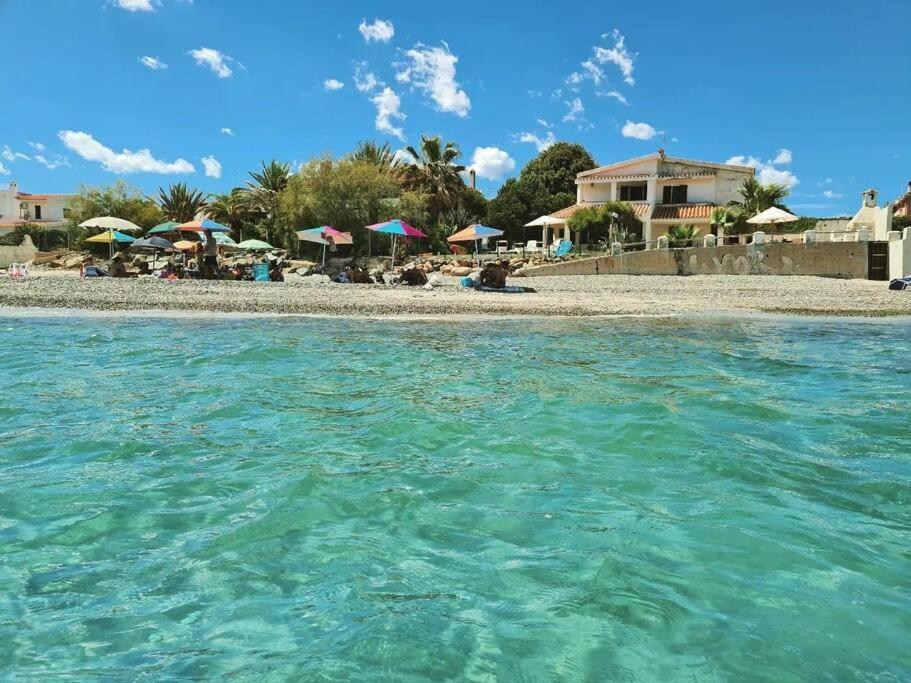 Paradise Beachfront Villa, Porto Columbu, Sardinia Porto Columbu - Perd'E Sali Eksteriør billede